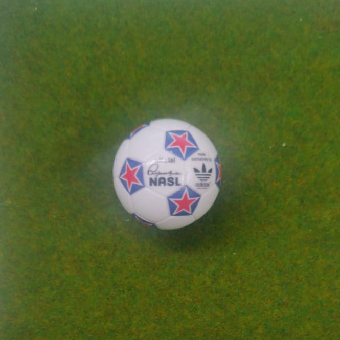 Pallina Nasl in decals