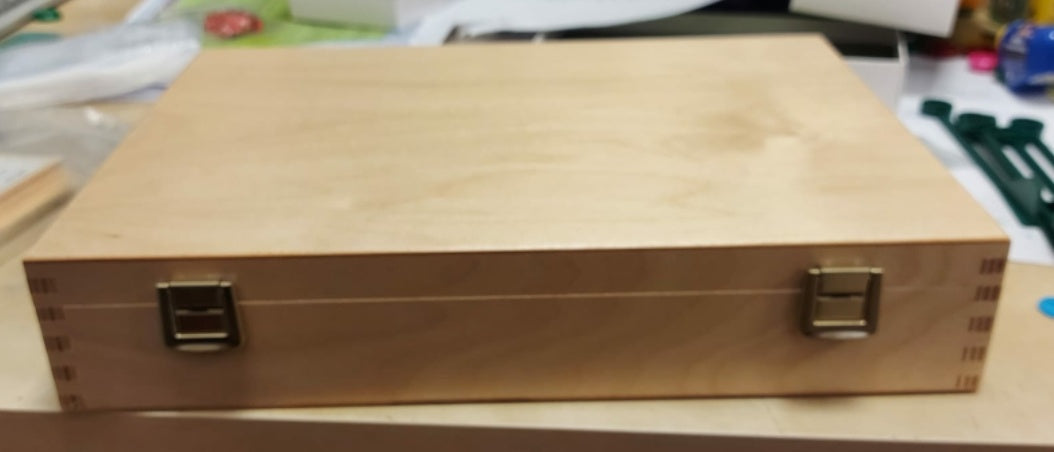 Valigetta in legno porta miniature