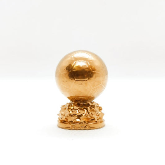 Trofeo Ref 047 - Pallone d'Oro  da 4 cm in resina